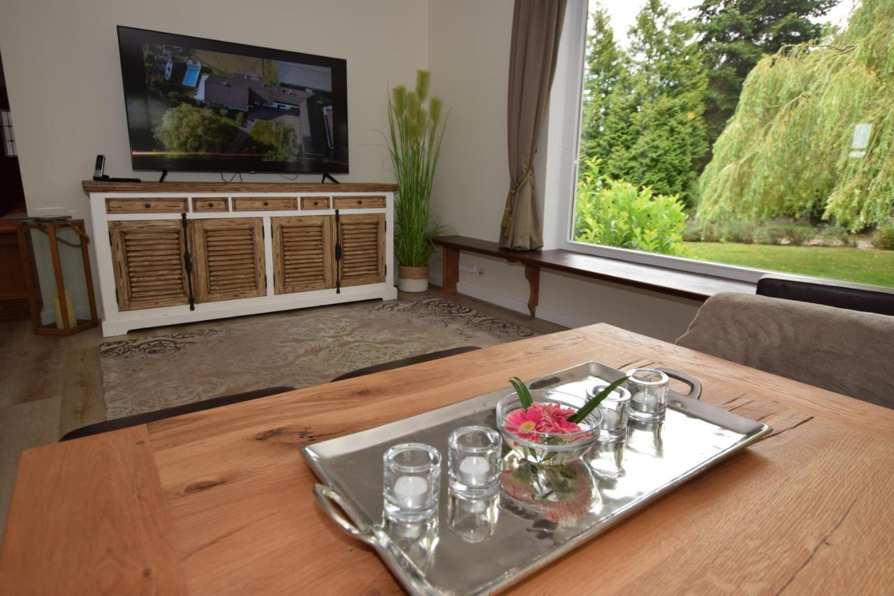 Landhaus Hideaway Mit Aussenpool, Sauna Und Kamin 보사우 외부 사진