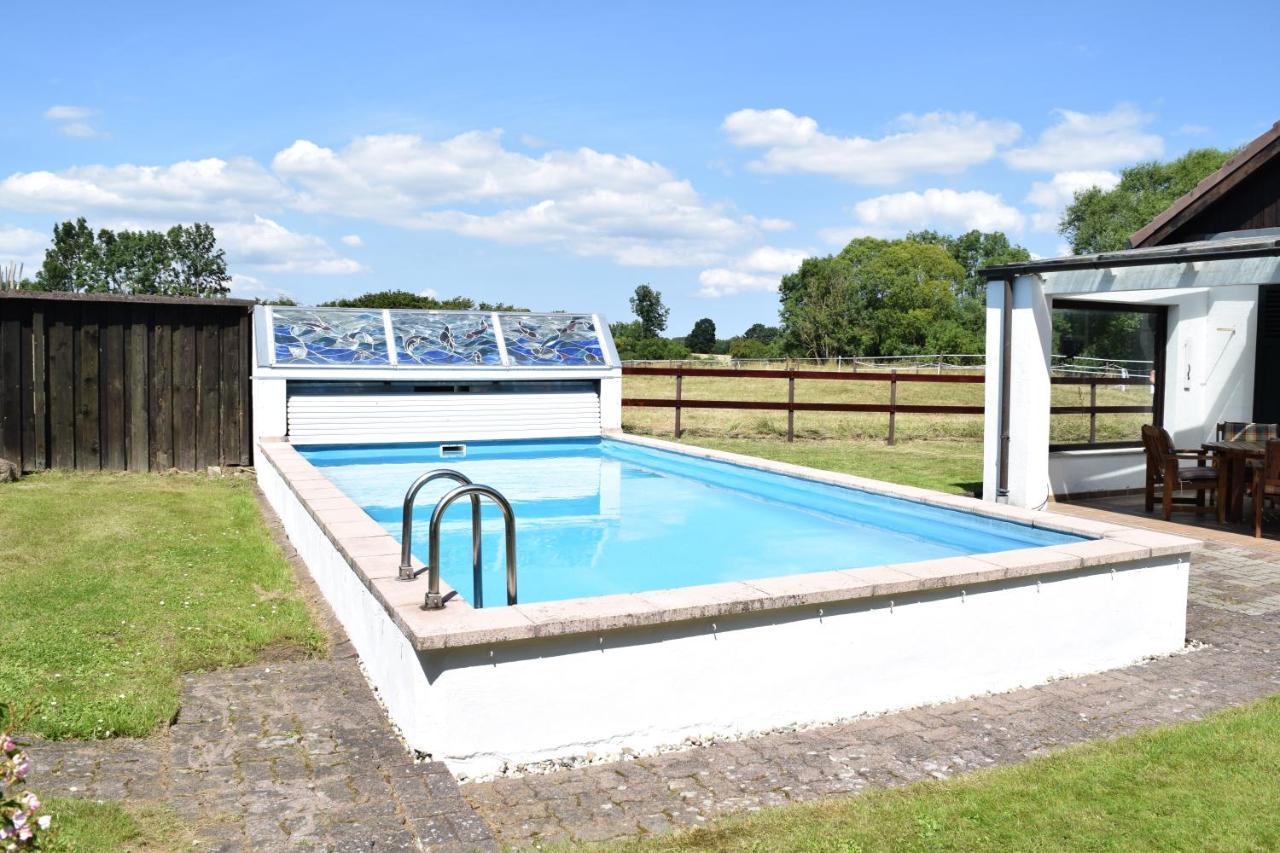 Landhaus Hideaway Mit Aussenpool, Sauna Und Kamin 보사우 외부 사진