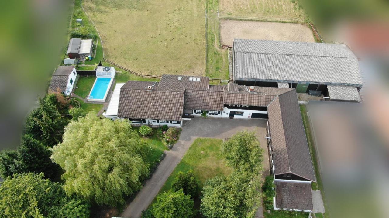 Landhaus Hideaway Mit Aussenpool, Sauna Und Kamin 보사우 외부 사진